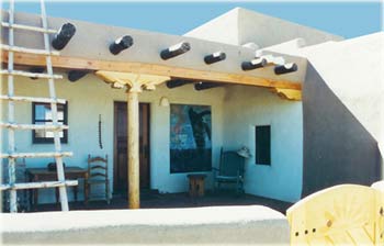 sustainable pumice-crete home in northern New Mexico